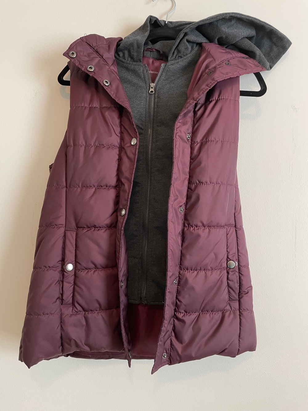 Arizona Jean Women’s Sleeveless Quilted Puffer Vest with Hood - Dusty Plum